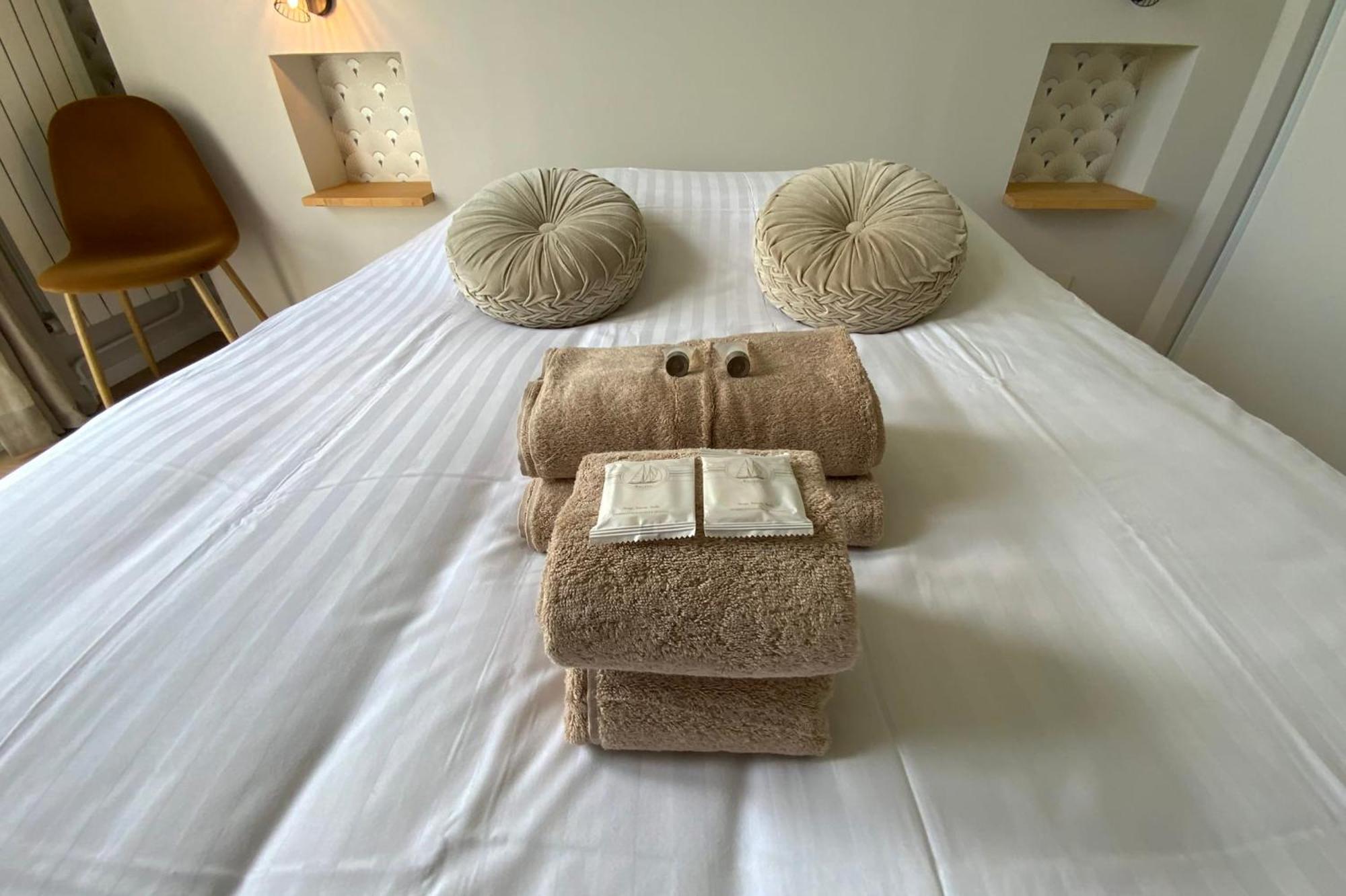 Aesthetics - 2 Bedrooms And Secure Parking! モンペリエ エクステリア 写真