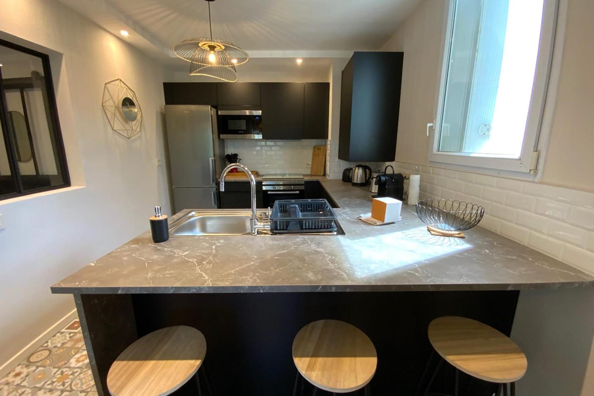 Aesthetics - 2 Bedrooms And Secure Parking! モンペリエ エクステリア 写真