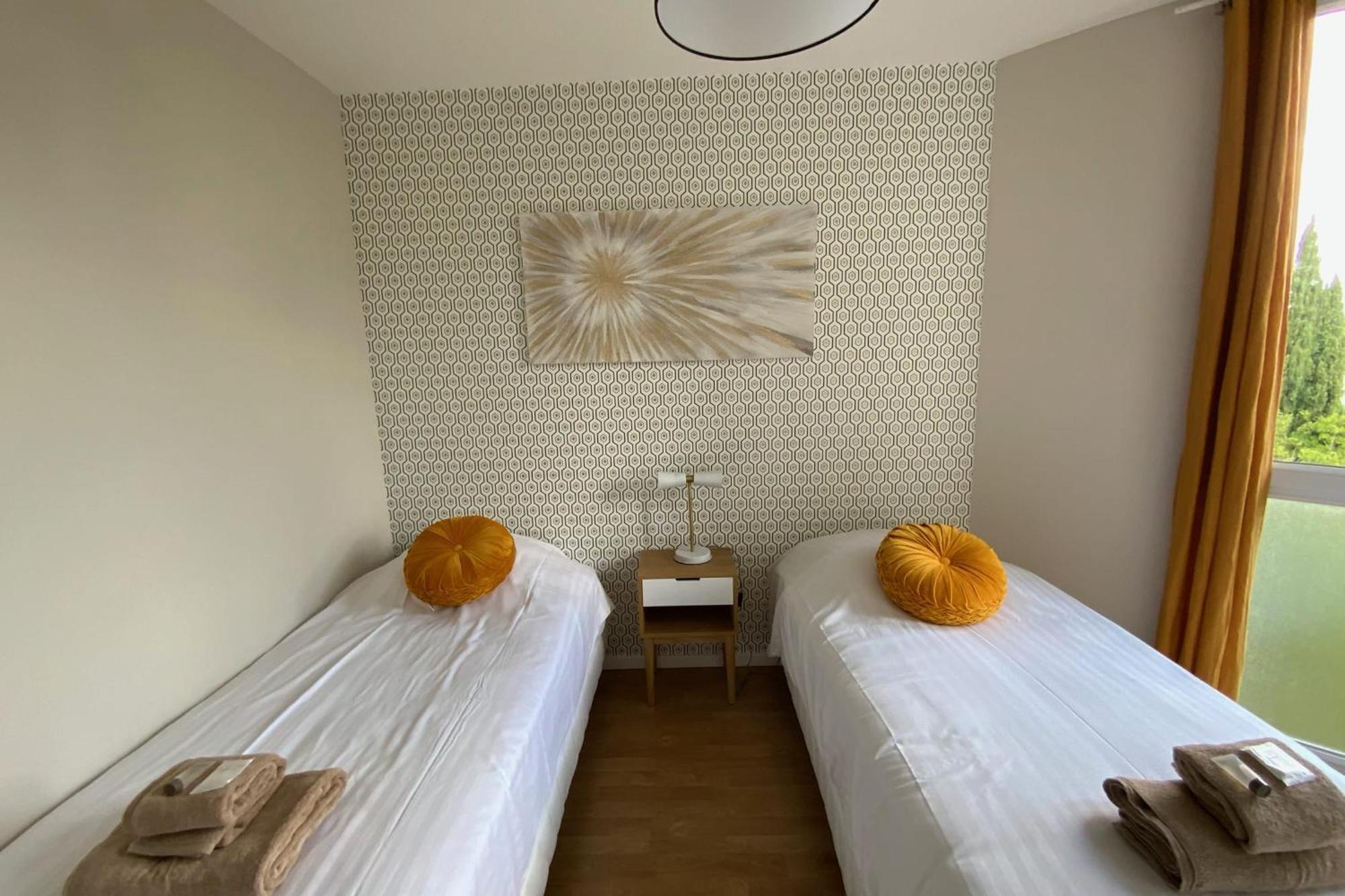 Aesthetics - 2 Bedrooms And Secure Parking! モンペリエ エクステリア 写真